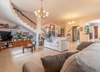 Villa Via Avvocato Ferdinando Rondolino, 84 
 Cavaglià, Cavaglià - photo 8