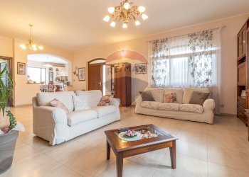 Villa Via Avvocato Ferdinando Rondolino, 84 
 Cavaglià, Cavaglià - photo 10