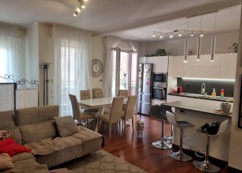 Three-room apartment Bordighera - photo 3