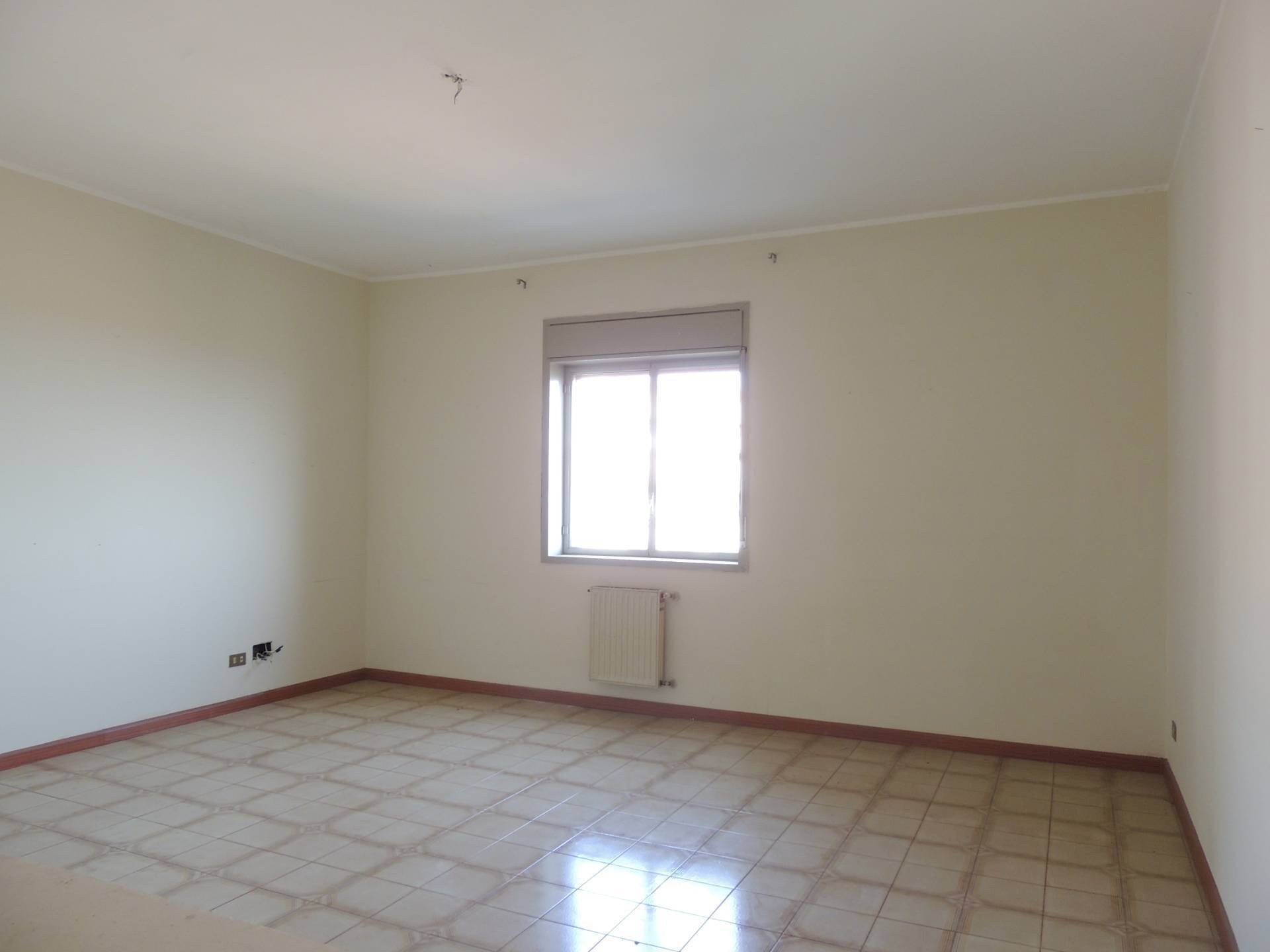 Four-room apartment Via Orsa Minore, Catania - photo 3