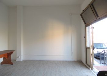 Locale Commerciale via etna, Misterbianco - foto 2