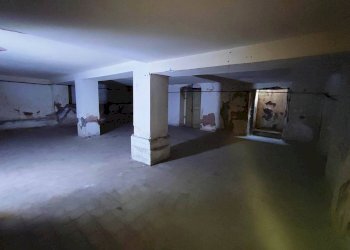 Magazzino Via Conte Di Torino, Catania - foto 2