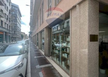 Negozio VIA CAVOUR, Varese - foto 10