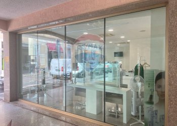 Negozio VIA CAVOUR, Varese - foto 11