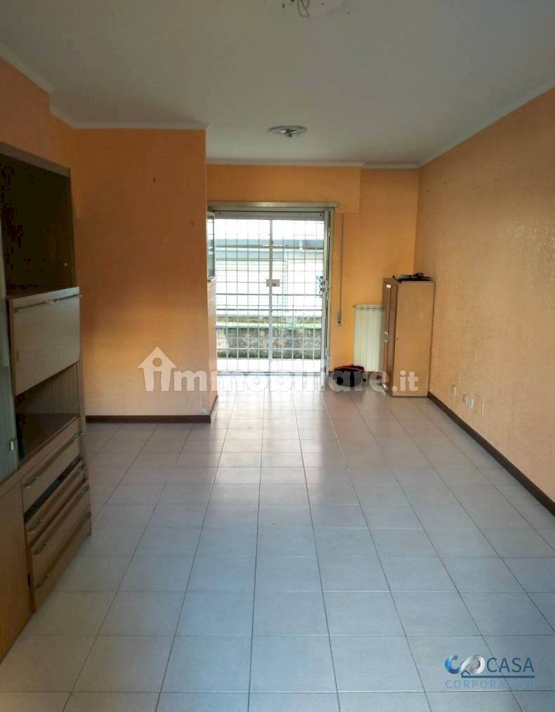 Three-room apartment Via Dei Fiori, Roma (neighborhood Alessandrino) - photo 2