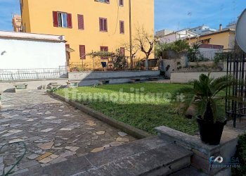 Trilocale Via Dei Fiori, Roma (zona Alessandrino) - foto 1