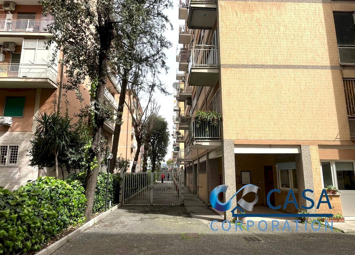 Quadrilocale Via Salvatore Pincherle, Roma (zona San Paolo) - foto 1