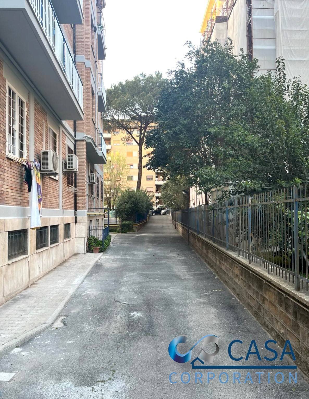 Three-room apartment Via Filippo Serafini, Roma (neighborhood Don Bosco) - photo 3