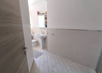 Bagno - Trilocale via Selene, Carrù - foto 8