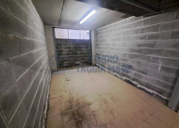 Immagine WhatsApp 2024-06-12 ore 10.38.08_8f7de075 - Box Via Ferdinando Magellano, Taggia - foto 2