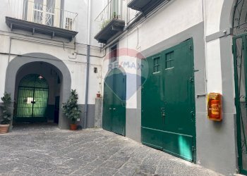 Box Via Monte di Dio, Napoli (zona San Ferdinando) - foto 2