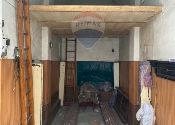 Box Via Monte di Dio, Napoli (zona San Ferdinando) - foto 7