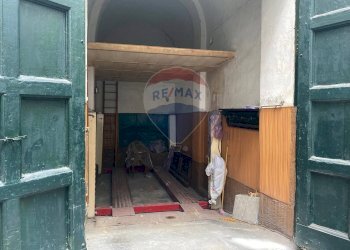 Box Via Monte di Dio, Napoli (zona San Ferdinando) - foto 9