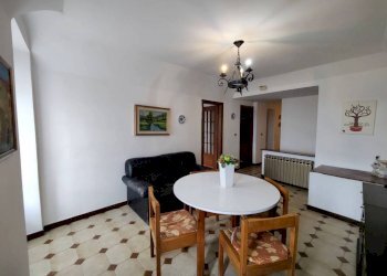 soggiorno - Four-room apartment via Borgo Barnati, Pontedassio - photo 3