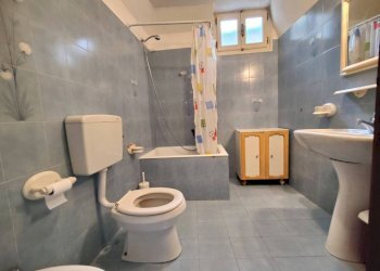 bagno - Four-room apartment via Borgo Barnati, Pontedassio - photo 13