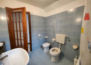 bagno - Four-room apartment via Borgo Barnati, Pontedassio - photo 14