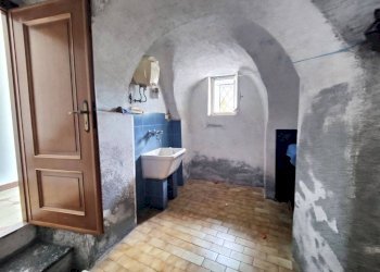 magazzino - Four-room apartment via Borgo Barnati, Pontedassio - photo 19