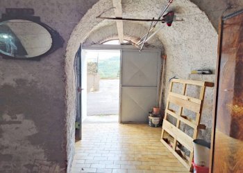 magazzino - Four-room apartment via Borgo Barnati, Pontedassio - photo 21