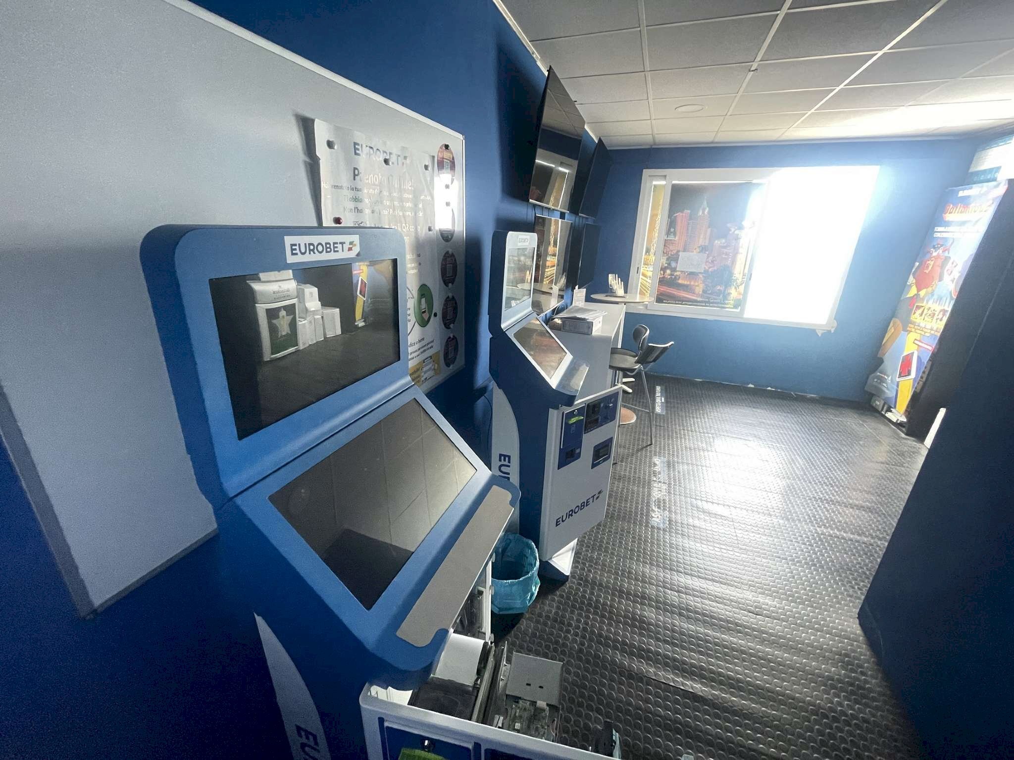 Negozio VIA MURCAROLO, Genova (zona Nervi) - foto 2