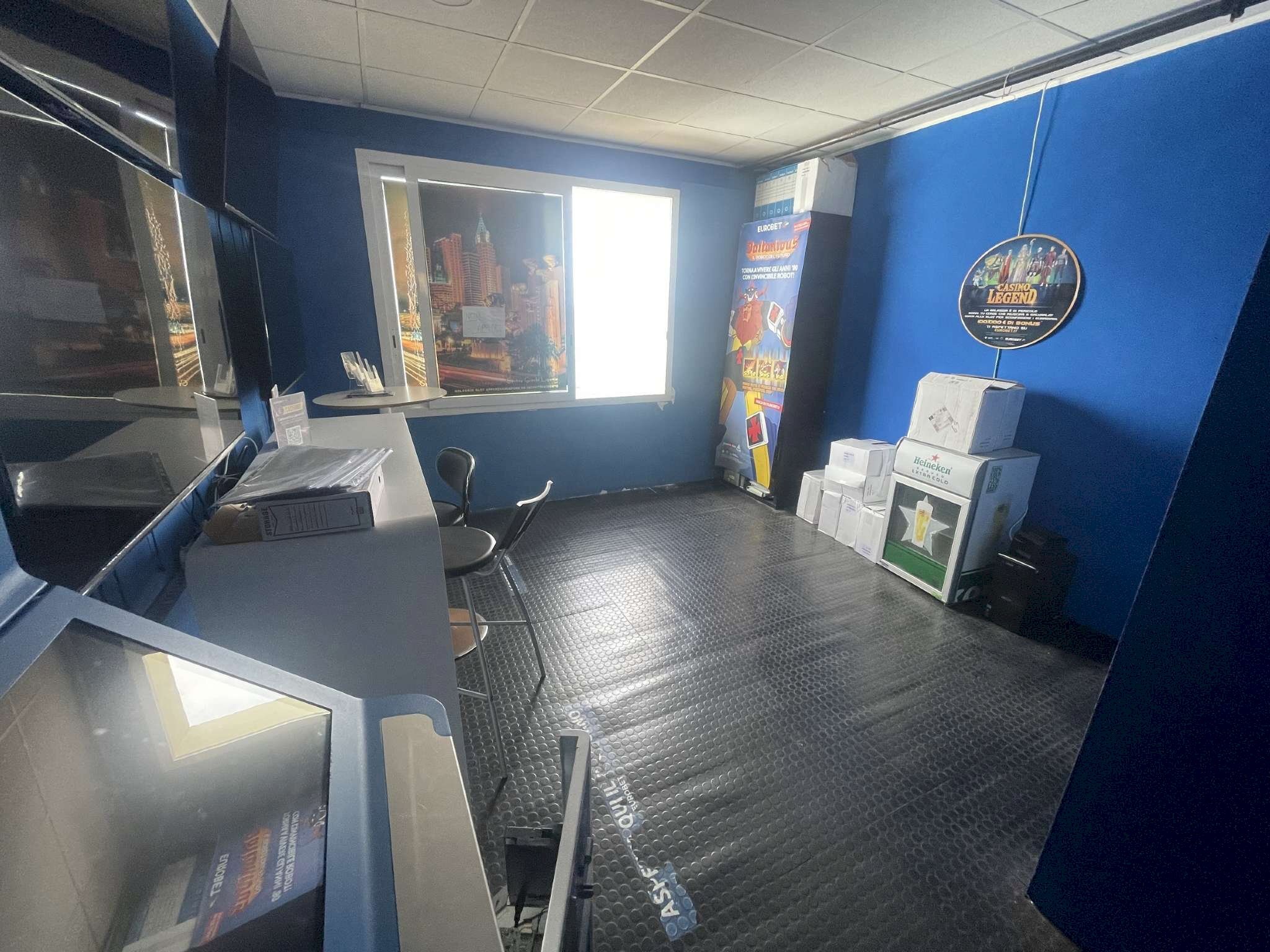 Negozio VIA MURCAROLO, Genova (zona Nervi) - foto 1