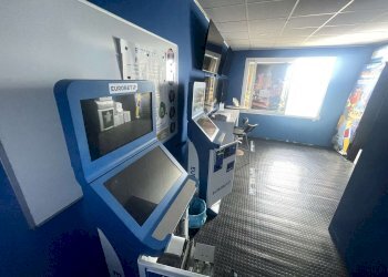 Negozio VIA MURCAROLO, Genova (zona Nervi) - foto 2