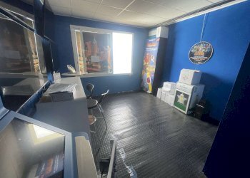 Negozio VIA MURCAROLO, Genova (zona Nervi) - foto 1