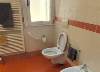 Bagno - Trilocale via Lazio, 43, Varese - foto 6