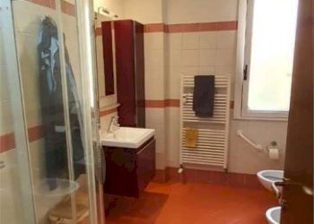 Bagno - Trilocale via Lazio, 43, Varese - foto 8