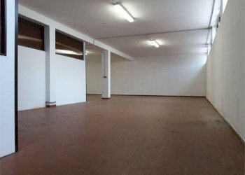 Magazzino via Fratelli Rosselli, 1, Varese - foto 10