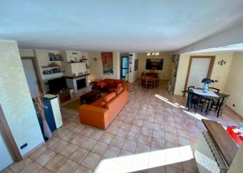 Salone - Villa via debbio, Bolano - foto 35