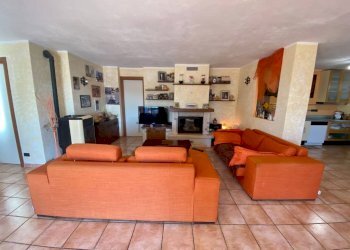 Salone - Villa via debbio, Bolano - foto 40