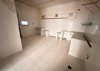 IMG-20240614-WA0012.jpg - Locale Commerciale Via Giambattista Vico 9, Caserta - foto 13