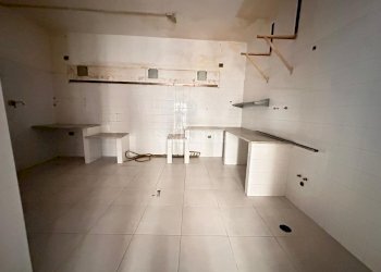 IMG-20240614-WA0016.jpg - Locale Commerciale Via Giambattista Vico 9, Caserta - foto 14