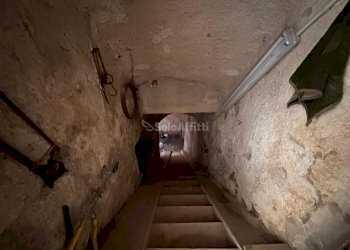 IMG-20240614-WA0017.jpg - Locale Commerciale Via Giambattista Vico 9, Caserta - foto 20