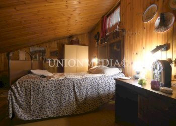 23 casa indipendente giardino comano.jpg - Villa Comano - foto 23