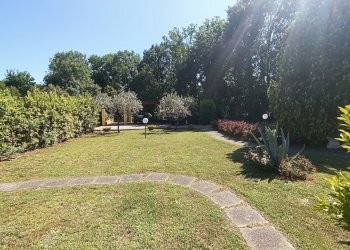 9 vendesi-villa-piscina-castelnuovo-magra.jpg - Villa Castelnuovo Magra - foto 9