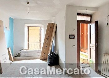 b2.jpg - Trilocale Via del Macello Vecchio, Rocca di Papa - foto 3