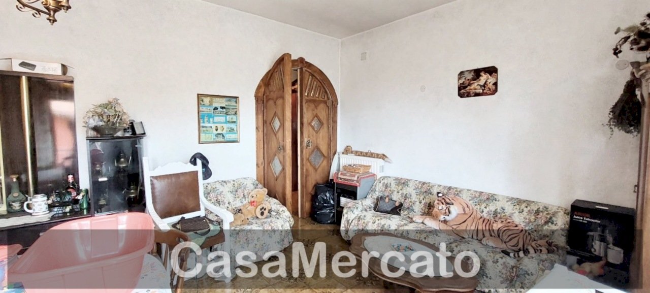 b1.jpg - Quadrilocale Rocca di Papa - foto 3