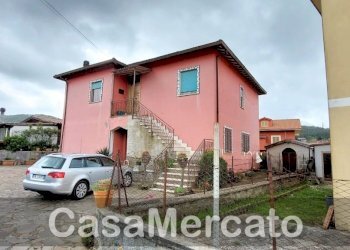 2e.jpg - Villa Rocca di Papa - foto 1