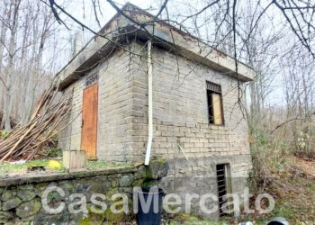 1est.jpg - Rustico Via Vinale delle Faete, Rocca di Papa - foto 1