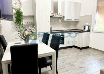 8.jpg - Appartamento Via Fiasella 5, La Spezia - foto 7