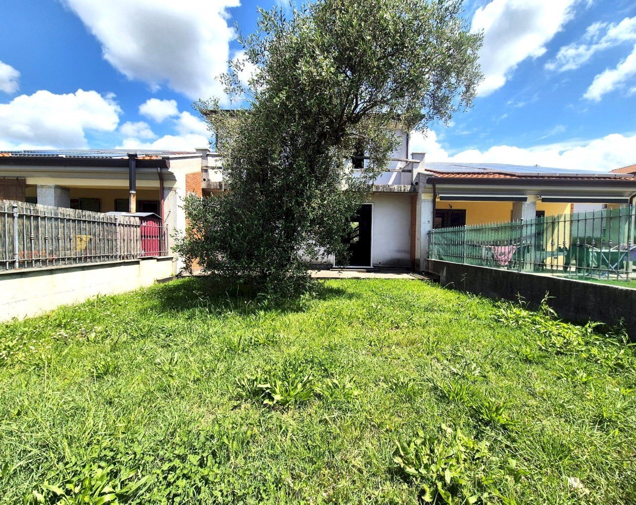 02.jpg - Terraced Villa Via Bozzi 103, Luni - photo 2