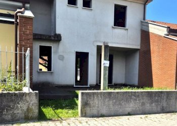 03.jpg - Villa a Schiera Via Bozzi 103, Luni - foto 3