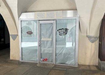 Negozio VIA ROMA, 31, Cuneo (zona Centro Storico) - foto 3