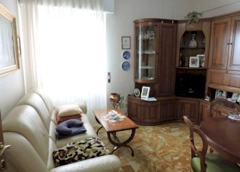 SALA - Trilocale via Bartolomeo Carrea, 8, Genova (zona Sampierdarena) - foto 5