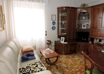 SALA - Trilocale via Bartolomeo Carrea, 8, Genova (zona Sampierdarena) - foto 7