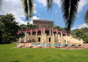 Piscina - Quadrilocale via Antonietta Massuccone Mazzini, Genova (zona Bolzaneto) - foto 1