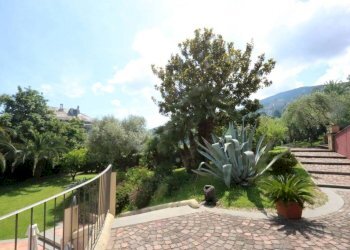 Balcone - Quadrilocale via Antonietta Massuccone Mazzini, Genova (zona Bolzaneto) - foto 22