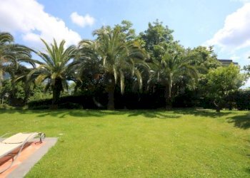 Giardino - Quadrilocale via Antonietta Massuccone Mazzini, Genova (zona Bolzaneto) - foto 29