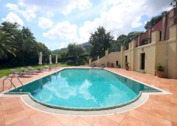 Piscina - Quadrilocale via Antonietta Massuccone Mazzini, Genova (zona Bolzaneto) - foto 39